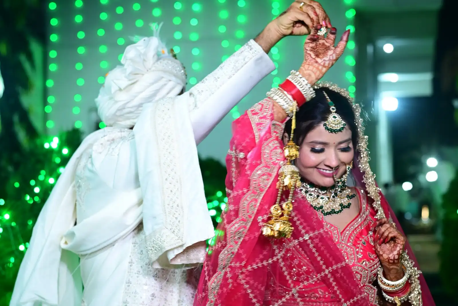 Top wedding photography services in Delhi for bridal shoots